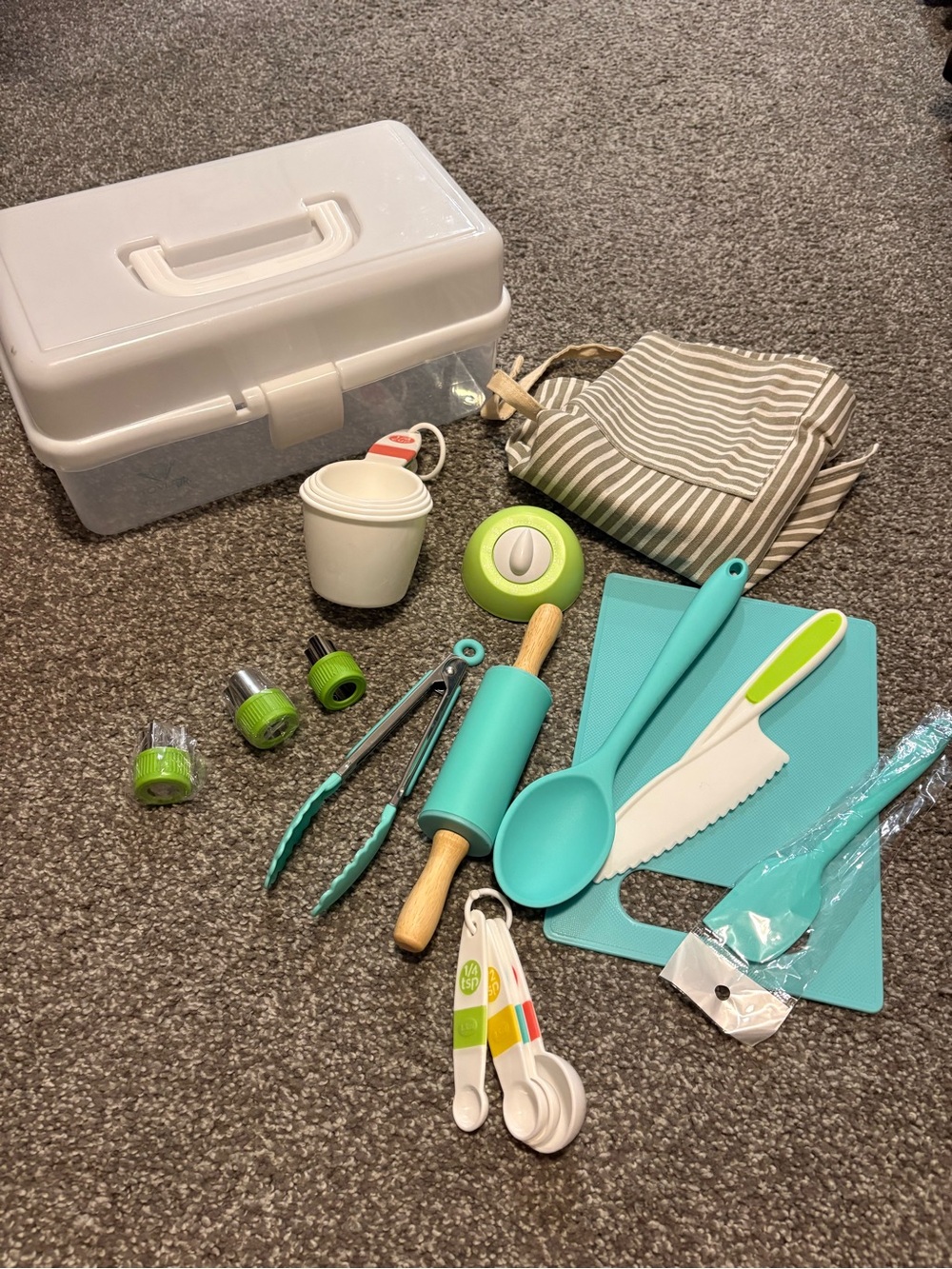 Tovla Jr. Kids Cooking Set